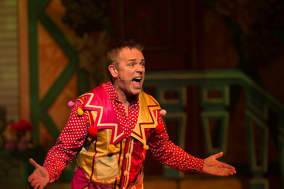 Swan Panto 2017