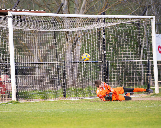 Game 1 - Kings Langley 0 v 3 Young Generals (210 of 259)-Enhanced-NR