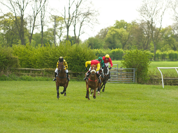 Kimblewick at Kimble Restricted Race