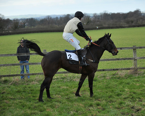 TVRC - Young Hose Maiden - Div 1