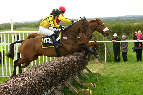 Kimblewick at Kimble Restricted Race