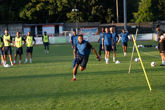 Chesham United training 06-08-2024 (89 of 277)