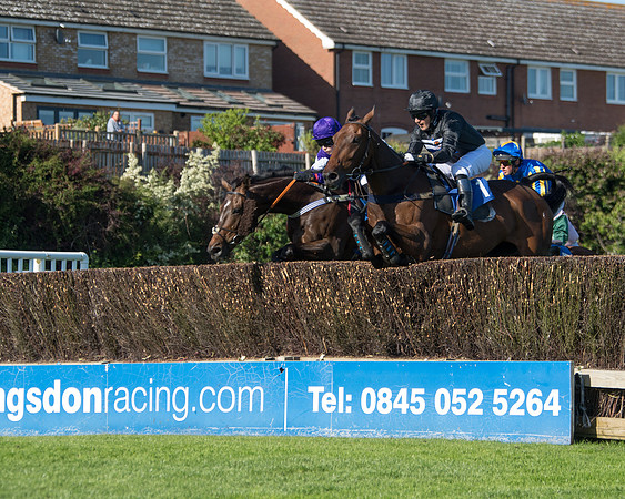 Race 1 - PPSA Open Hunter chase (31 of 78)