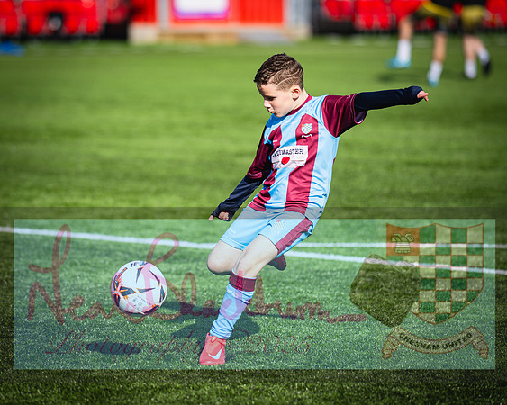 Worthing 3 v Chesham Utd 0 (12 of 330)