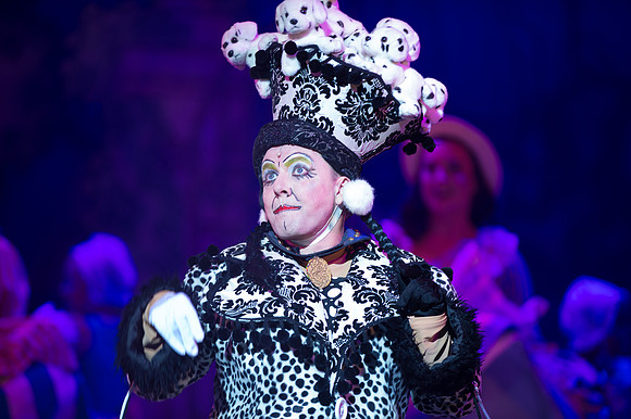 CInderella (13 of 570)