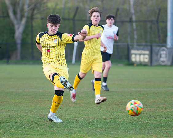 Game 1 - Kings Langley 0 v 3 Young Generals (82 of 259)-Enhanced-NR