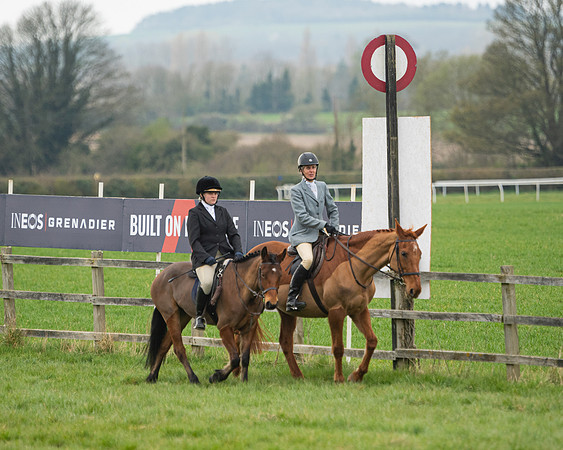 Race 5 - The Ineos Home Counties Grand National (35 of 133)