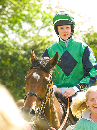 Kimblewick at Kimble Restricted Race