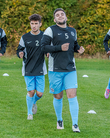 AFC Oaklands v Bengeo Trinity - Warm Up (25 of 109)