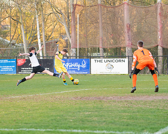 Game 1 - Kings Langley 0 v 3 Young Generals (33 of 259)-Enhanced-NR